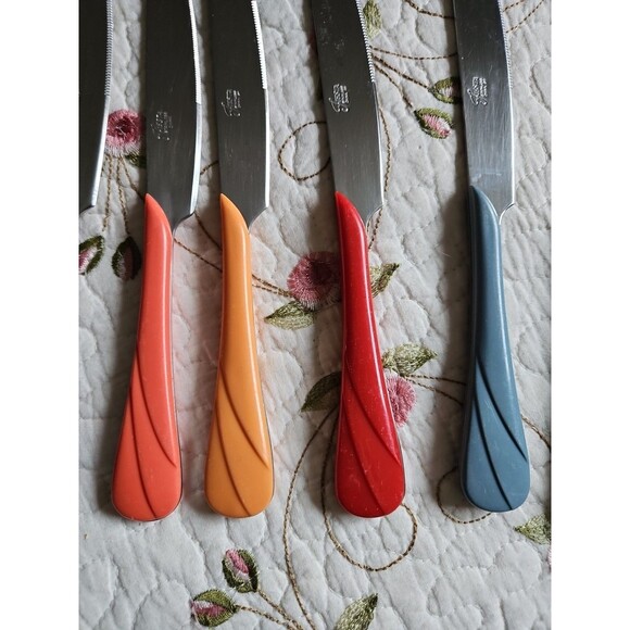 8 Vtg Homer Laughlin Fiesta Ware  Swirl Stainless Flatware Dinner Knife - Picture 4 of 6